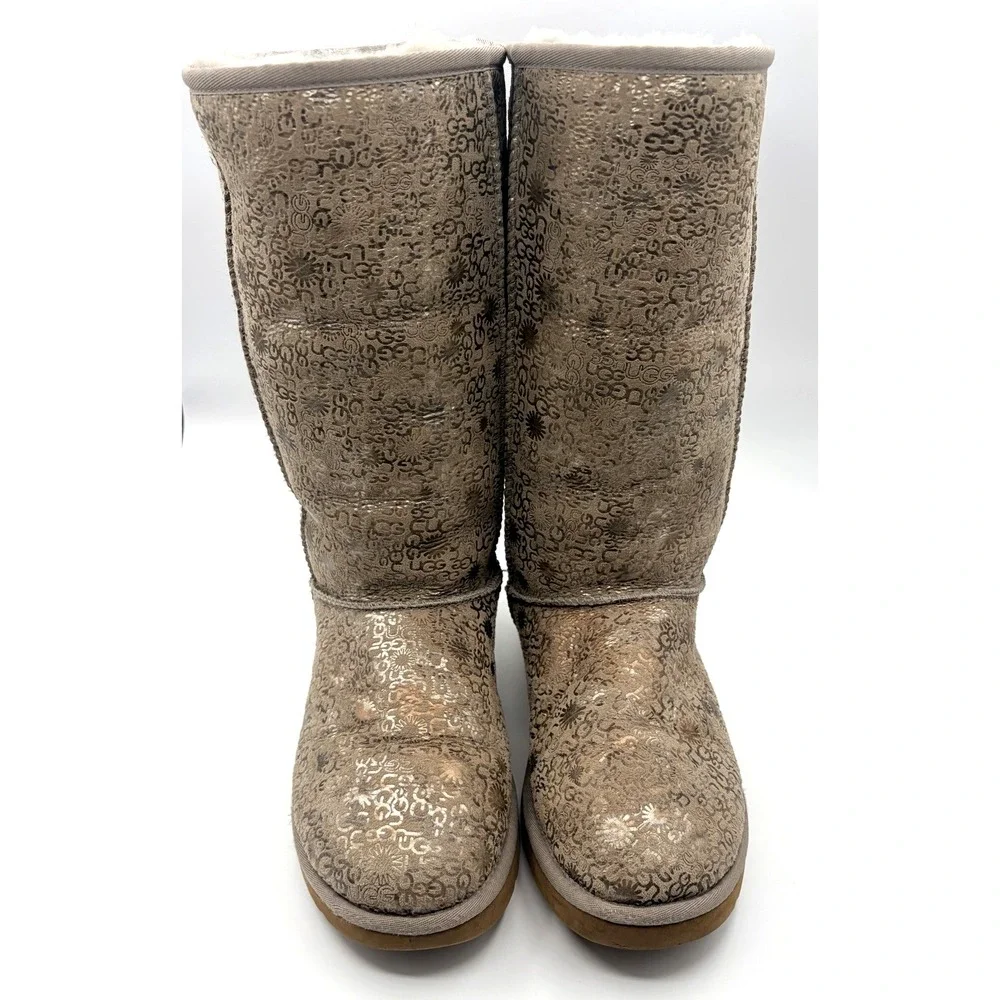 UGG Australia Women's Classic Tall Boots Gray Suede Sheepskin Winter Size 8W